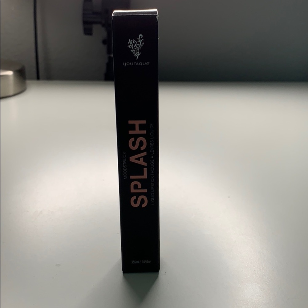 Younique Splash Liquid Lipstick Sparkling